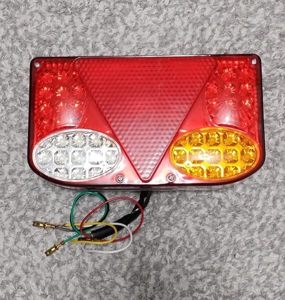 Set 2 Lampi stop remorca platforma  pe  LED